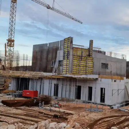 Izvođenje građevinskih radova na centru za zbrinjavanje otpada Lećevica