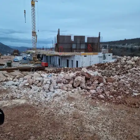 Izvođenje građevinskih radova na centru za zbrinjavanje otpada Lećevica
